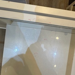 ガラス　デスク　オフィス　パソコンラックの画像