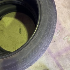 235/55/20 タイヤ2本 レクサスRXなどに の画像