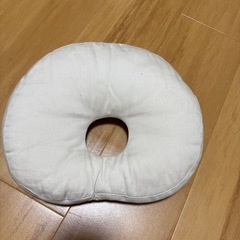 エスメラルダベビー枕の画像