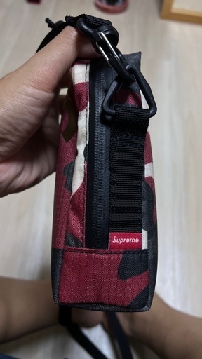 Supremeシュプリーム ネック ポーチ ショルダーバック21SS レッド