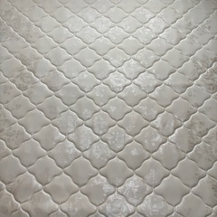 ダブルベッド用　ボンネルコイルマットレスの画像