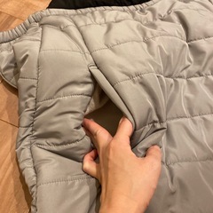フード付き抱っこひもカバー グレー　防寒ケープの画像