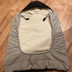 フード付き抱っこひもカバー グレー　防寒ケープの画像