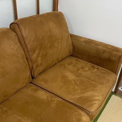 キャメルスエードソファ　3人掛けの画像