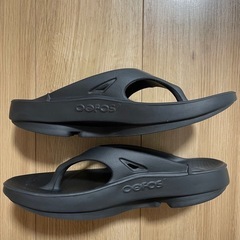OOFOS    ウーフォスリカバリーサンダル　25cmの画像