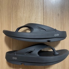 OOFOS    ウーフォスリカバリーサンダル　25cmの画像