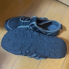 ウォーターシューズ中古の画像