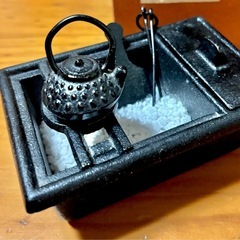 南部鉄器長火鉢セットと鉄瓶　灰皿　置物　鋳物急須　ミニチュア　和風インテリアの画像