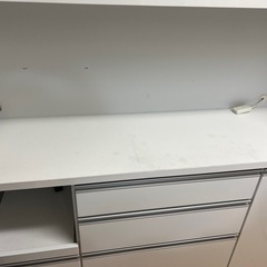 食器棚の画像