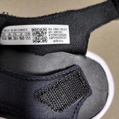【キッズ】16センチ　adidas サンダル・ブラックの画像