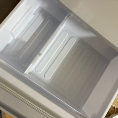 一人暮らし用　SHARP 冷蔵庫　136Lの画像
