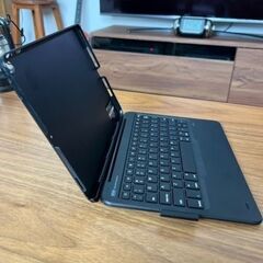 iPad 10.2インチ ケース付きキーボードの画像