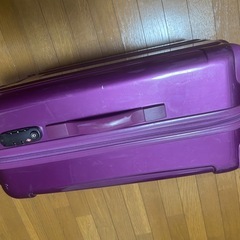 キャリーケース
の画像