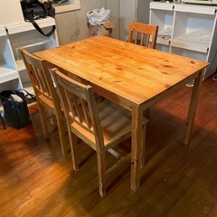 [至急]ダイニングテーブルの画像