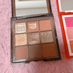 アイシャドウ 💄 SHEDELLA チョコ ストロベリーの画像