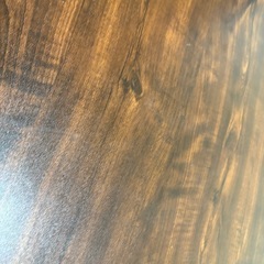 横幅180cmの大きなパソコンディスクの画像