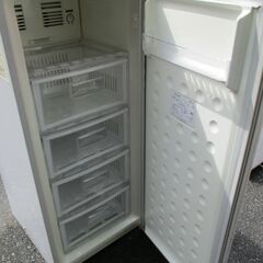 ☆ 富士通ゼネラル FUJITSU ERF-F11E-H 110L 1ドア冷凍庫◆冷凍食品のストックに最適な冷凍ストッカーの画像