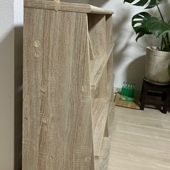 LOWYA 本棚の画像