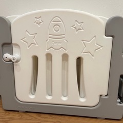 carazのベビーサークル10枚セット(扉付き)の画像