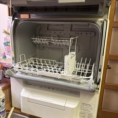食洗機　タンク式 Panasonic NP-TSP1-W 工事不要　2022年製の画像