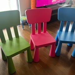 美品　IKEA子供用テーブル&チェアー　の画像