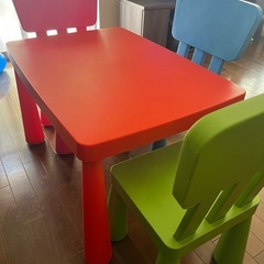 美品　IKEA子供用テーブル&チェアー　の画像