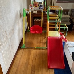 アンパンマンの遊具の画像