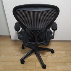 Herman Miller アーロンチェアの画像