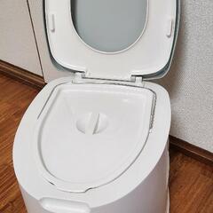 未使用デラックスポータブルトイレKO420の画像