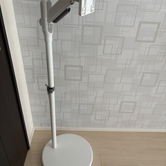 値下げ【美品】可動式モニタースタンドの画像