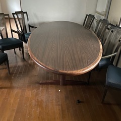 テーブル。本日の昼までに限定