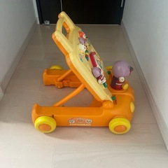 アンパンマンよくばりすくすくウォーカー　手押し車の画像