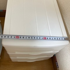 3段ケースの画像