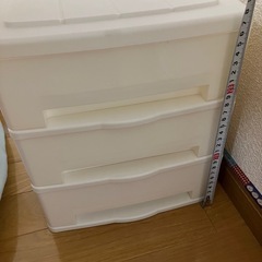 3段ケースの画像