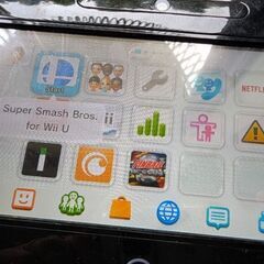  【最終値下げ】Wii U (黒、スマブラWii U +Wiimote2つ付き)の画像