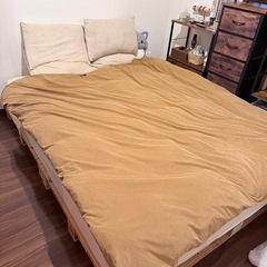 IKEA クイーンサイズのマットレスの画像