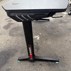 ［幅140cm］ゲーミングデスク E-SPORTS ヘッドホンフック ドリンクホルダーの画像