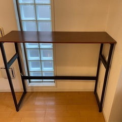 [無料]イス、テーブル、加湿器お譲りしますの画像