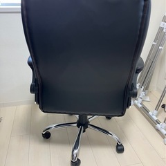 エグゼクティブ オフィス チェア 黒の画像