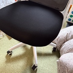 【あげます 】無料　デスクチェアの画像