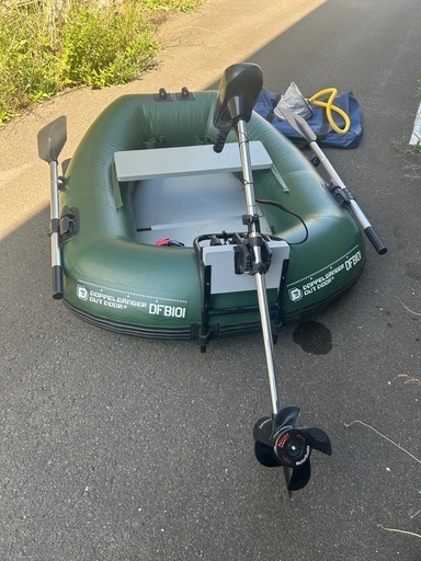 一人用ボート　釣り　レジャー