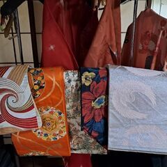 古着物、帯+衣装箱の画像