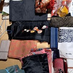 古着物、帯+衣装箱の画像