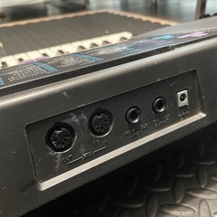 CASIO 電子キーボード CTK-660L（鍵盤ライト付き）の画像