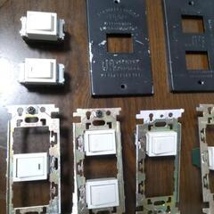 電灯スイッチ　電気の画像