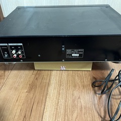 SONY CDデッキ　CDP-911
の画像
