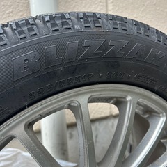【
取引予定者様決定】スタッドレス4本　235/50R17 96Q 2014年の画像