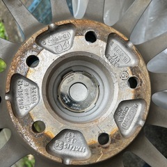 【
取引予定者様決定】スタッドレス4本　235/50R17 96Q 2014年の画像