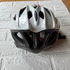 大人用　自転車ヘルメットの画像