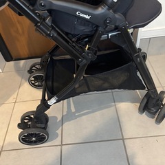 コンビ ベビーカーの画像